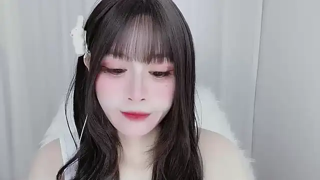 Snapshot of -zhuzhu-999- chatting on 06/27/26, 08:37 -zhuzhu-999- online show from 06/27/26, 08:37