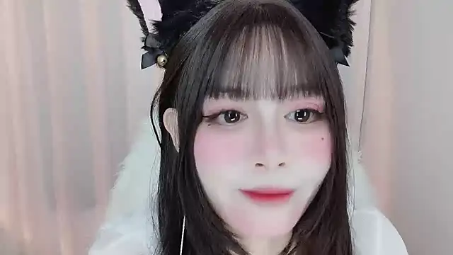 Snapshot of -zhuzhu-999- chatting on 07/09/26, 05:01 -zhuzhu-999- online show from 07/09/26, 05:01