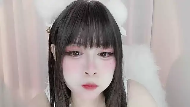 Snapshot of -zhuzhu-999- chatting on 06/04/26, 06:34 -zhuzhu-999- online show from 06/04/26, 06:34