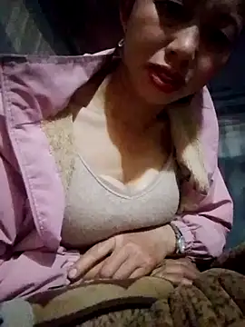 Snapshot of TRIEUTRIEU20 chatting on 10/26/25, 05:57 TRIEUTRIEU20 online show from 10/26/25, 05:57