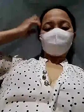 Snapshot of TRIEUTRIEU20 chatting on 10/29/25, 02:49 TRIEUTRIEU20 online show from 10/29/25, 02:49