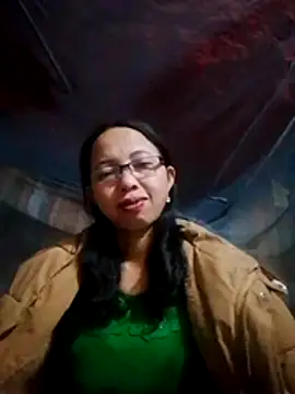 Snapshot of TRIEUTRIEU20 chatting on 11/24/25, 03:01 TRIEUTRIEU20 online show from 11/24/25, 03:01