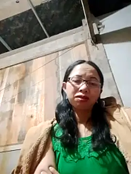 Snapshot of TRIEUTRIEU20 chatting on 11/25/25, 03:45 TRIEUTRIEU20 online show from 11/25/25, 03:45