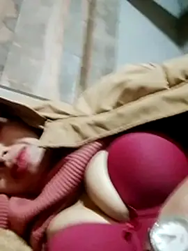 Snapshot of TRIEUTRIEU20 chatting on 12/04/25, 09:36 TRIEUTRIEU20 online show from 12/04/25, 09:36