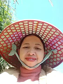 Snapshot of TRIEUTRIEU20 chatting on 11/30/25, 02:34 TRIEUTRIEU20 online show from 11/30/25, 02:34