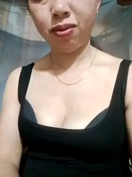 TRIEUTRIEU20 online show from 04/04/26, 04:24