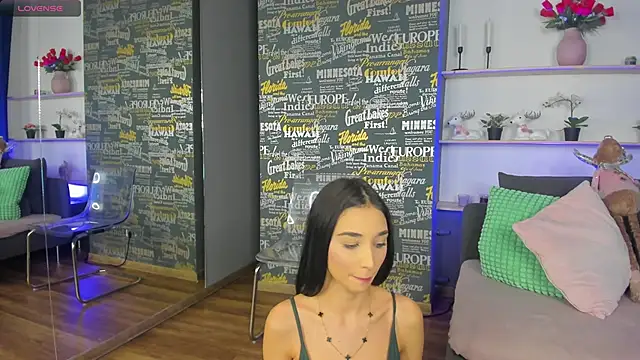 DemmiLove online show from 01/10/26, 09:10