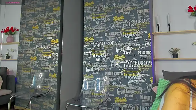 DemmiLove online show from 11/29/25, 08:31