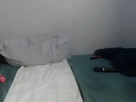 Snapshot of CocoCaramel-X chatting on 11/08/25, 08:23 CocoCaramel-X online show from 11/08/25, 08:23