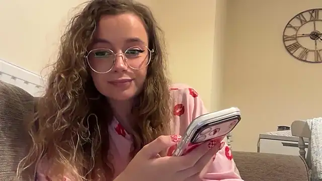 lolatheangel online show from 12/15/25, 04:13