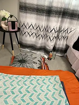 Nicole bash online show from 03/06/26, 07:58