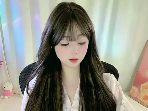 Clover zizi online show from 12/17/25, 07:24