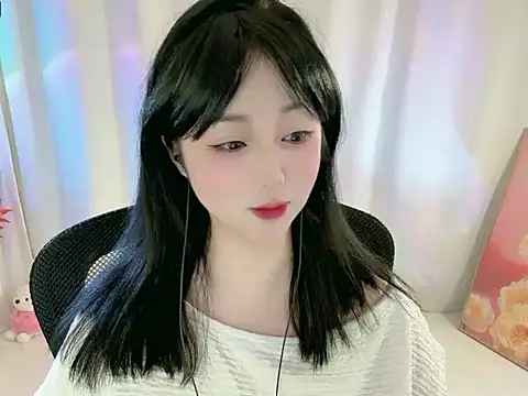 Clover zizi online show from 12/18/25, 07:29