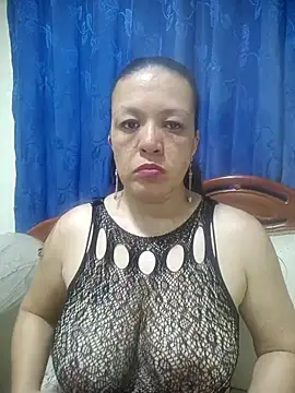 Snapshot of Missy_Guzman chatting on 11/08/25, 06:06 Missy Guzman online show from 11/08/25, 06:06