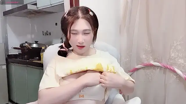 anna-888- online show from 11/21/25, 10:31