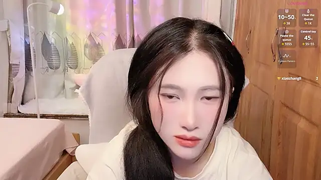 anna-888- online show from 10/25/25, 05:13