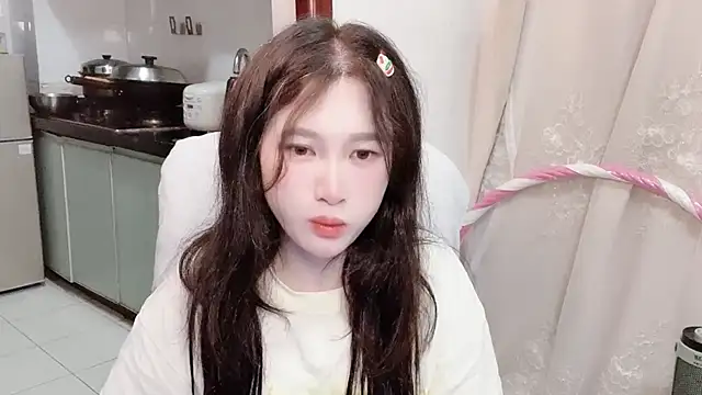 anna-888- online show from 12/16/25, 10:03