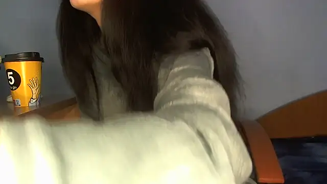 andreea713 online show from 02/18/26, 12:12