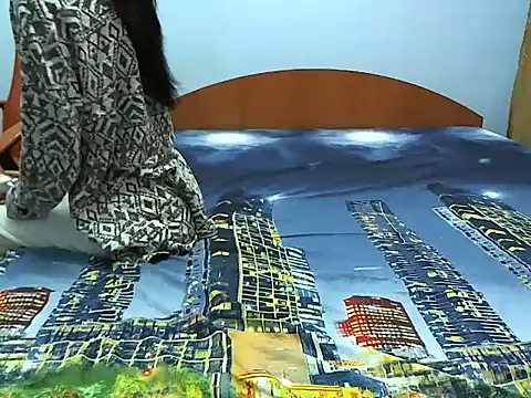 andreea713 online show from 10/27/25, 03:24