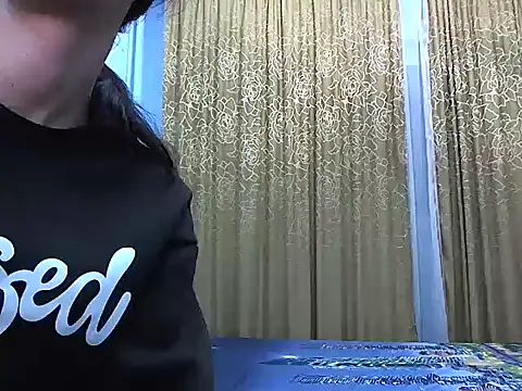 andreea713 online show from 11/02/25, 05:07