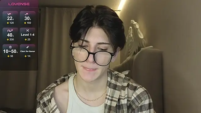 Snapshot of Oliver_star_boy_ chatting on 01/16/26, 03:49 Oliver star boy online show from 01/16/26, 03:49