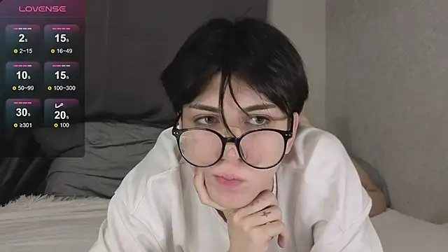 Snapshot of Oliver_star_boy_ chatting on 12/20/25, 11:40 Oliver star boy online show from 12/20/25, 11:40