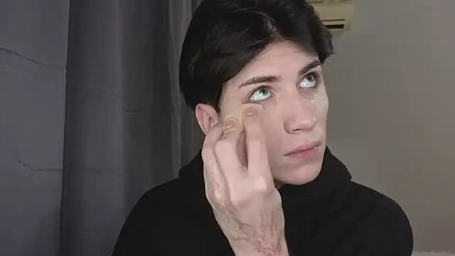 Oliver star boy  online show from 11/20/25, 05:02