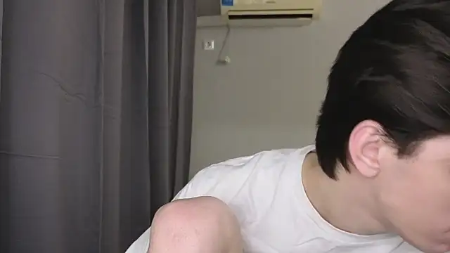 Oliver star boy  online show from 11/01/25, 06:46