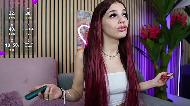 Snapshot of MirunaHaze chatting on 11/20/25, 05:41 MirunaHaze online show from 11/20/25, 05:41