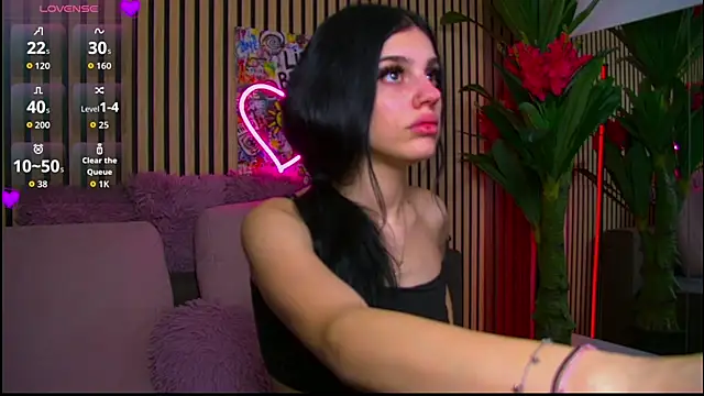 Snapshot of MirunaHaze chatting on 02/22/26, 05:32 MirunaHaze online show from 02/22/26, 05:32