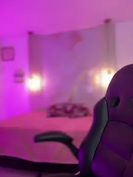 amber white15 online show from 02/21/26, 01:29