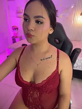 amber white15 online show from 07/18/26, 05:49