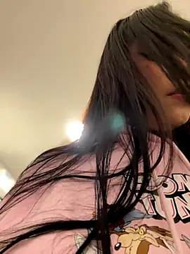 amber white15 online show from 12/20/25, 04:26