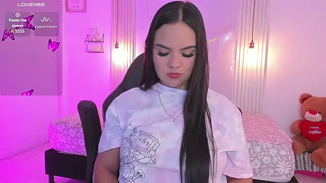 amber white15 online show from 03/27/26, 05:16