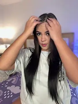 amber white15 online show from 11/14/25, 12:36