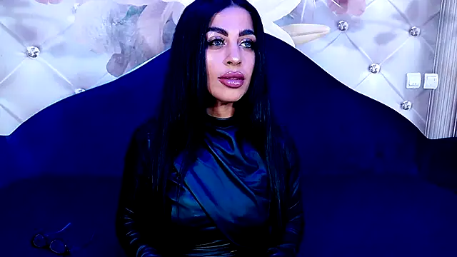 NoirKaylah online show from 11/06/25, 08:46