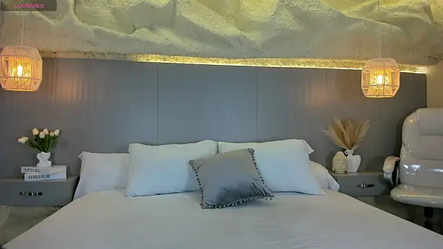 AmyColman  online show from 04/07/26, 12:07