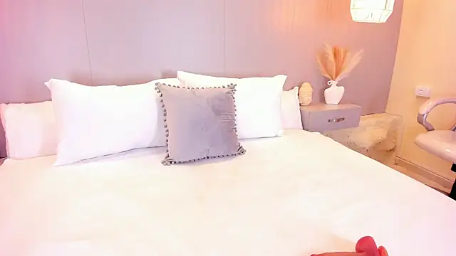 AmyColman  online show from 04/22/26, 12:12