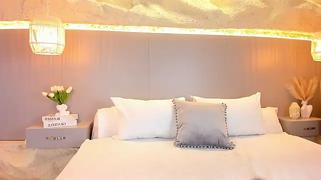 AmyColman  online show from 03/18/26, 12:19