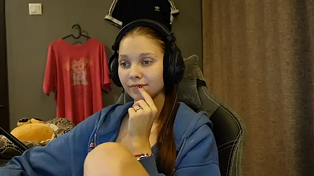 Softixq online show from 11/19/25, 03:34