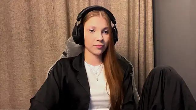 Softixq online show from 11/07/25, 04:11