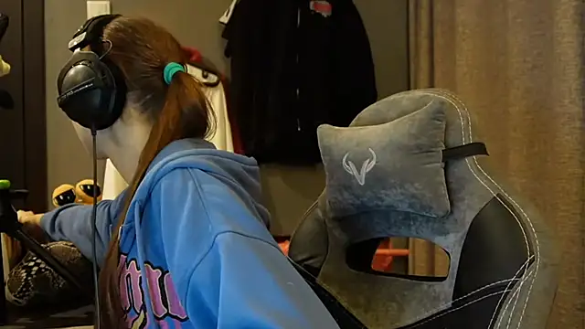 Softixq online show from 11/21/25, 03:55