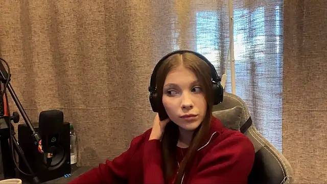 Snapshot of Softixq chatting on 10/26/25, 01:22 Softixq online show from 10/26/25, 01:22