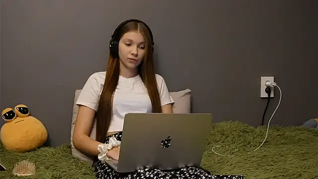 Softixq online show from 12/01/25, 02:07