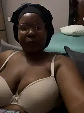 SweetCandy84 online show from 11/02/25, 03:50