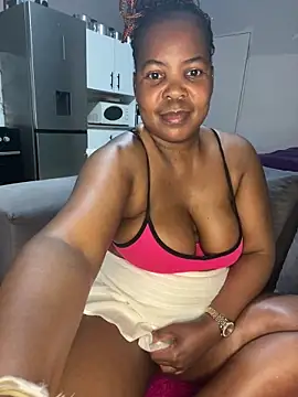 SweetCandy84 online show from 12/16/25, 08:02