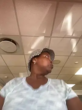 SweetCandy84 online show from 02/18/26, 09:06