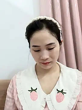 Pig pig11 online show from 12/03/25, 12:48