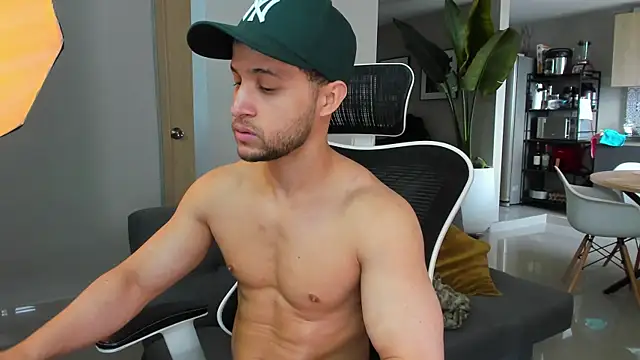 Paul Reybor online show from 12/19/25, 03:36