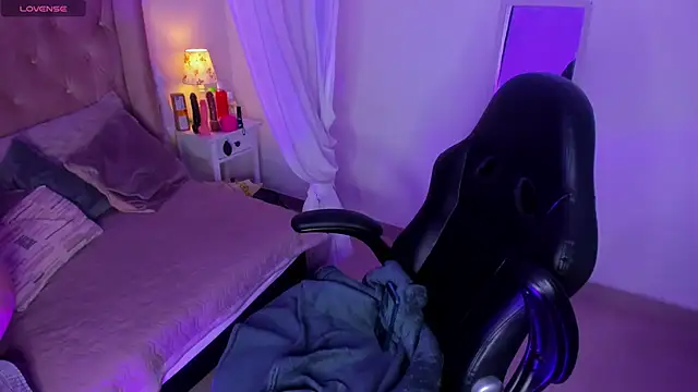 Snapshot of Myla_mayfield chatting on 11/10/25, 11:59 Myla mayfield online show from 11/10/25, 11:59